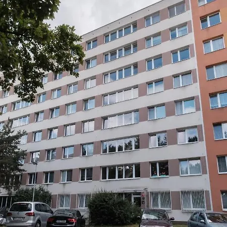 Days - Family W Balcony In Quiet Area Apartment Prag