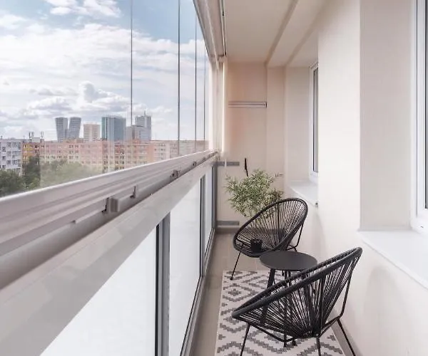 Days - Family W Balcony In Quiet Area Appartement *